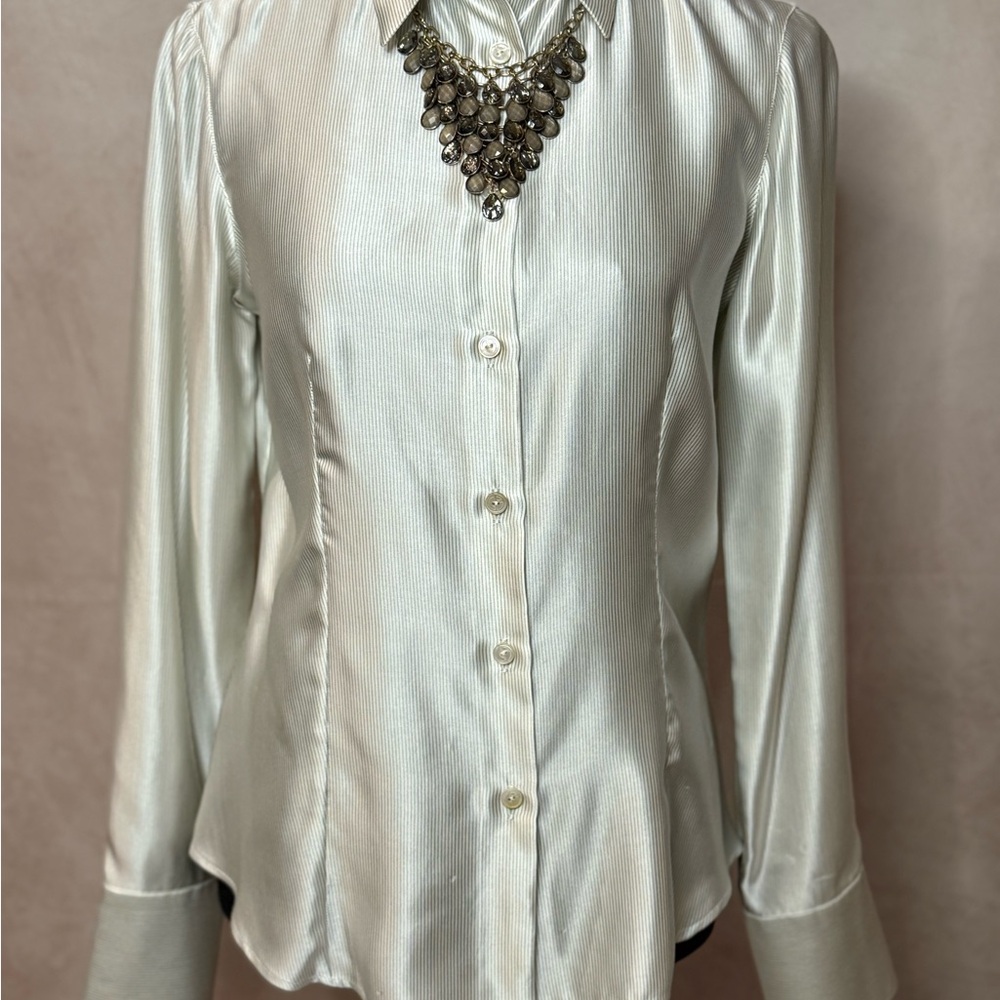 Giorgio Armani 100% Silk Silver & Black Pinstripe Button-Up Blouse Size 40 (6) - Picture 2 of 7